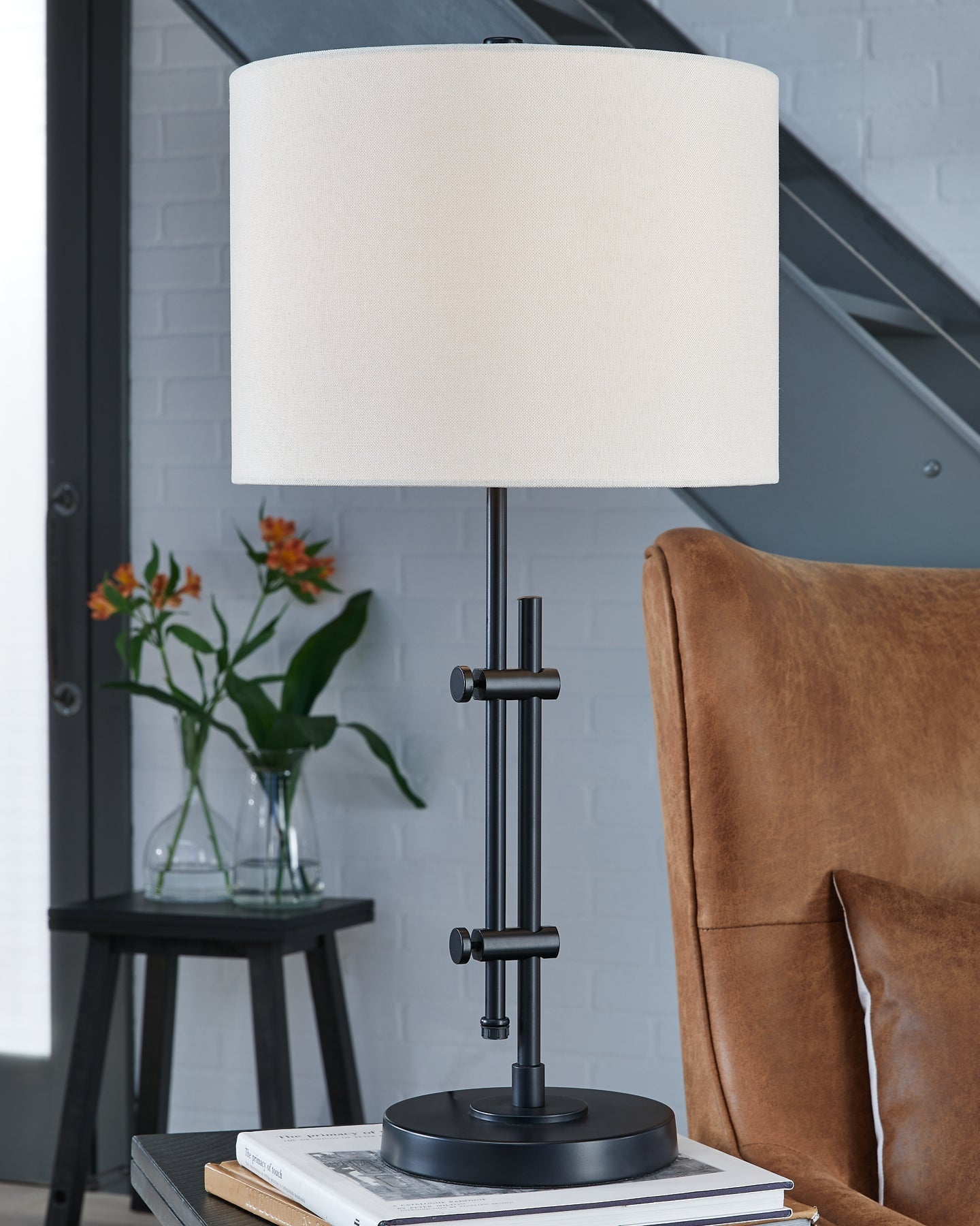 Baronvale Metal Table Lamp (1/CN) Rent Wise Rent To Own Jacksonville, Florida