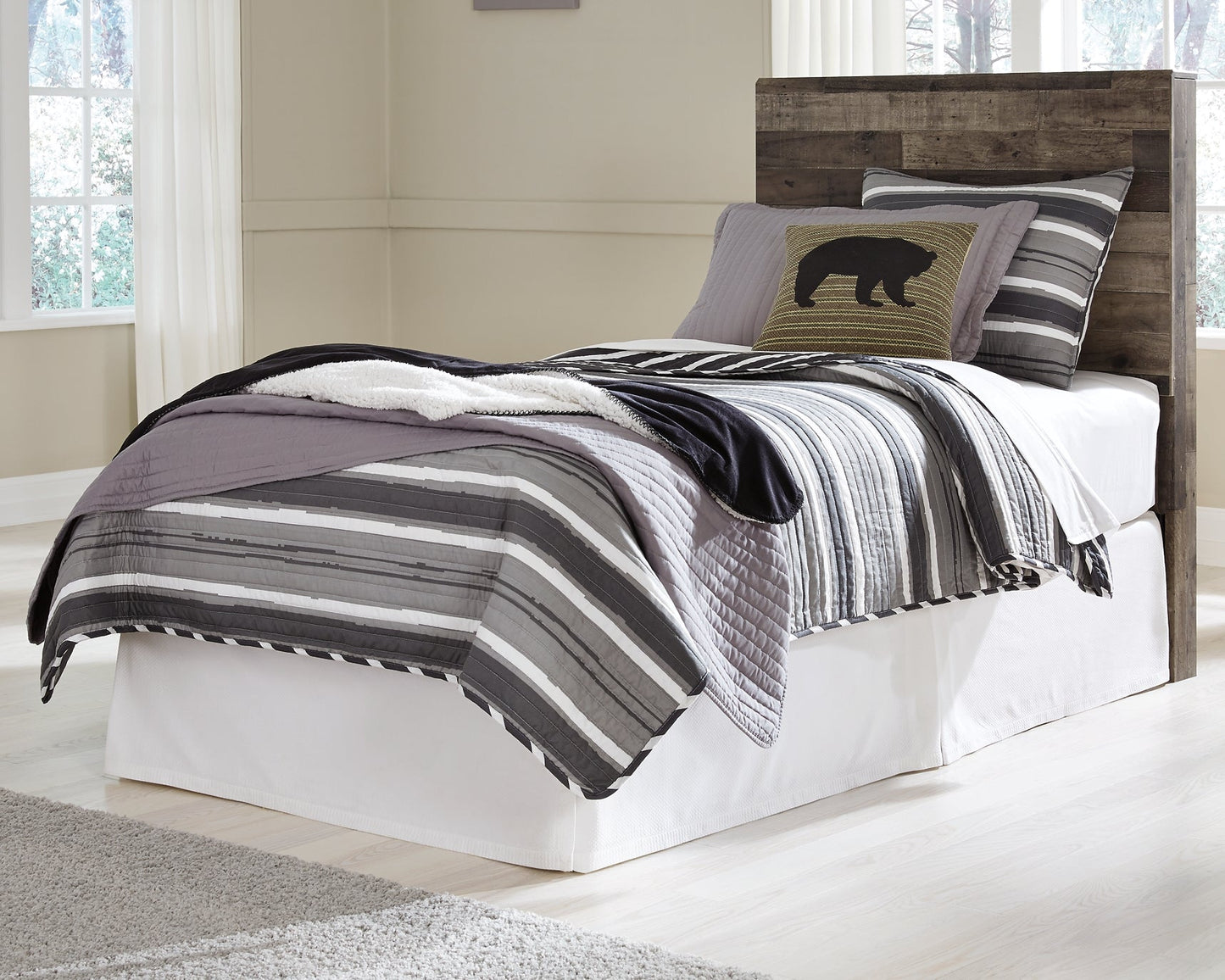 Derekson Twin Panel Headboard with Mirrored Dresser, Chest and Nightstand Rent Wise Rent To Own Jacksonville, Florida