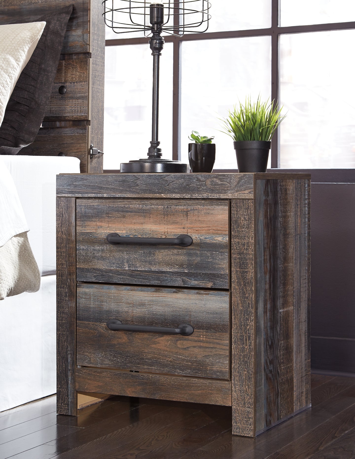 Drystan Full Panel Headboard with Mirrored Dresser, Chest and Nightstand Rent Wise Rent To Own Jacksonville, Florida
