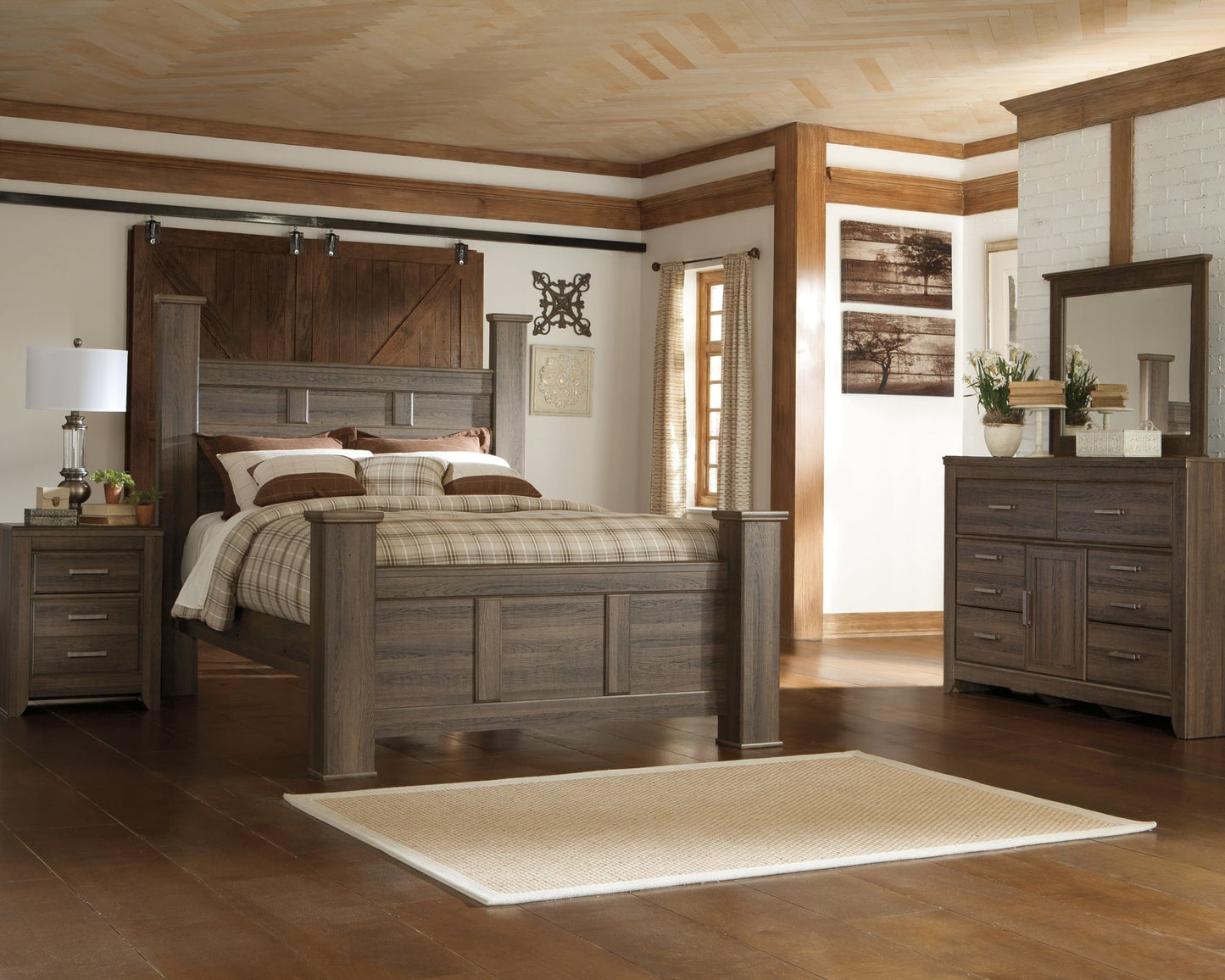 Juararo Queen Poster Bed with Mirrored Dresser and Chest Rent Wise Rent To Own Jacksonville, Florida
