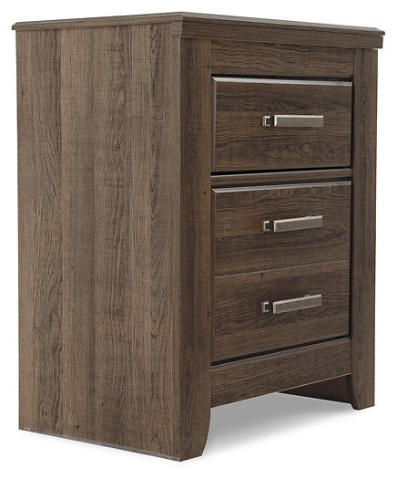 Juararo Queen Poster Headboard with Mirrored Dresser and Nightstand Rent Wise Rent To Own Jacksonville, Florida