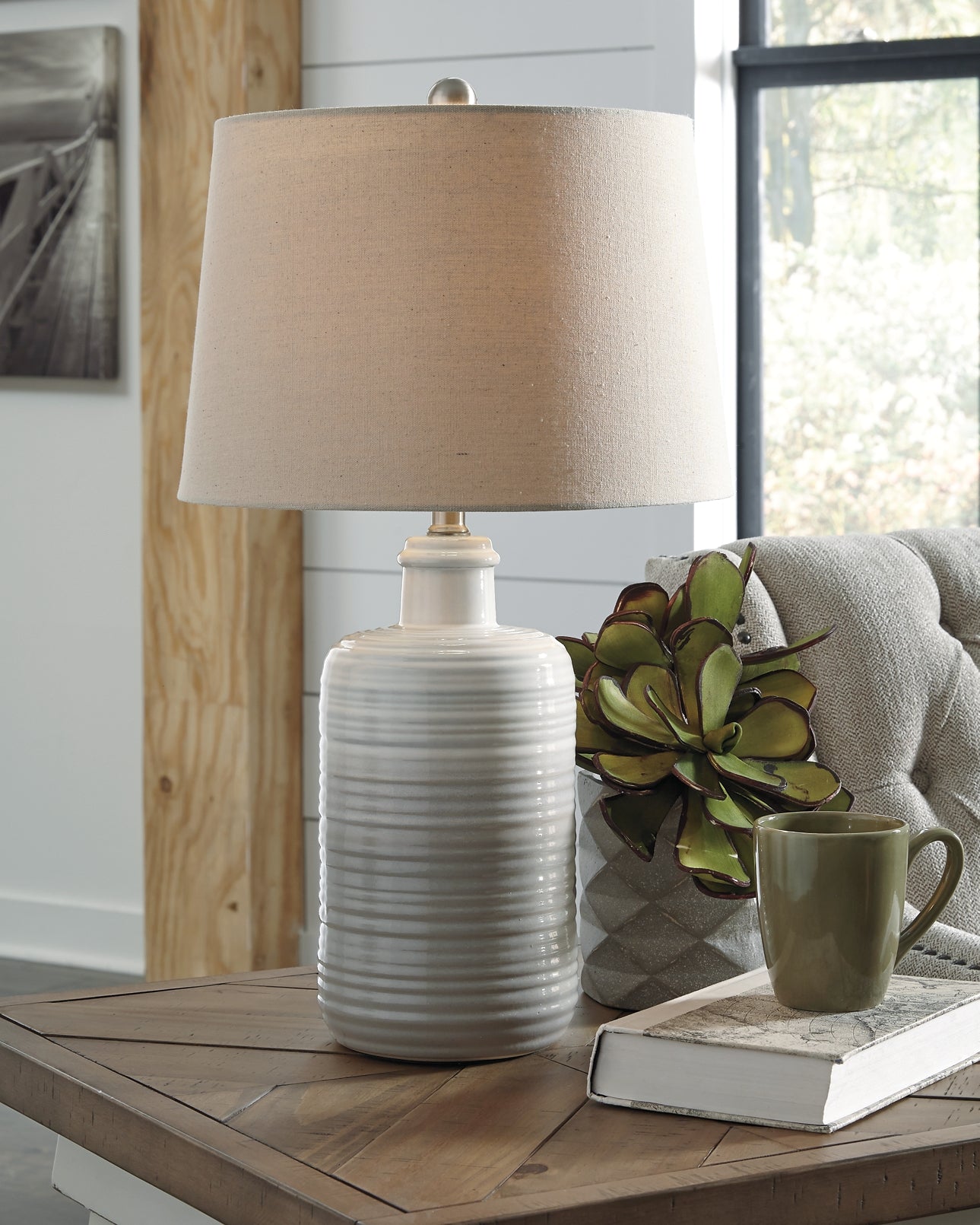 Marnina Ceramic Table Lamp (2/CN) Rent Wise Rent To Own Jacksonville, Florida