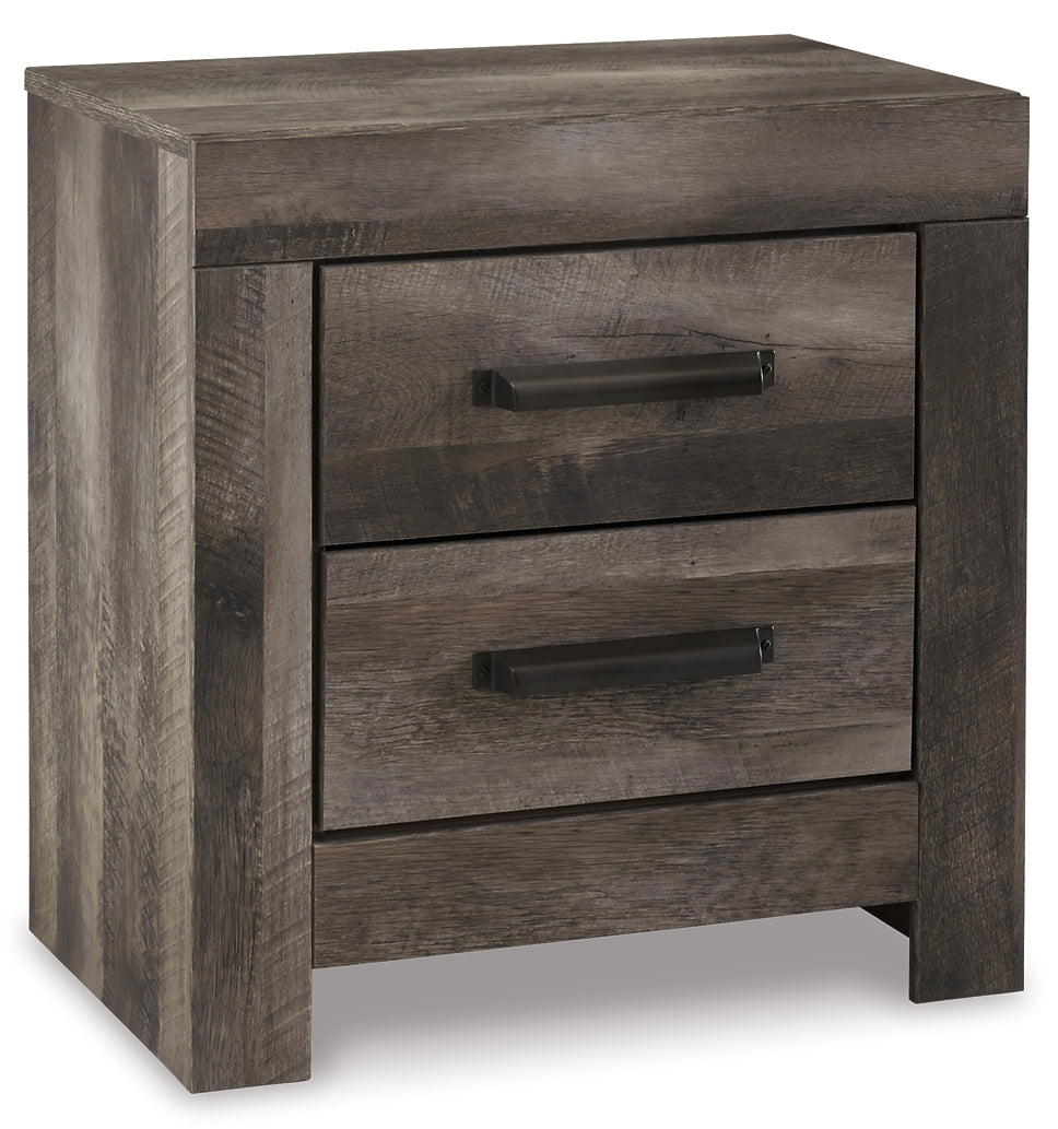 Wynnlow Queen Panel Bed with Mirrored Dresser, Chest and 2 Nightstands Rent Wise Rent To Own Jacksonville, Florida