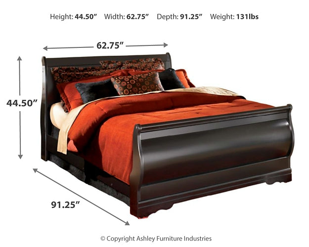Huey Vineyard Sleigh Bed With Mirrored Dresser And 2 Nightstands