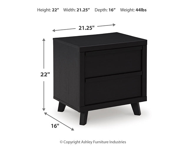 Danziar Panel Bed With Mirrored Dresser And Nightstand