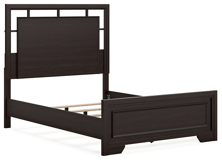 Covetown Panel Bed With Mirrored Dresser, Chest And 2 Nightstands
