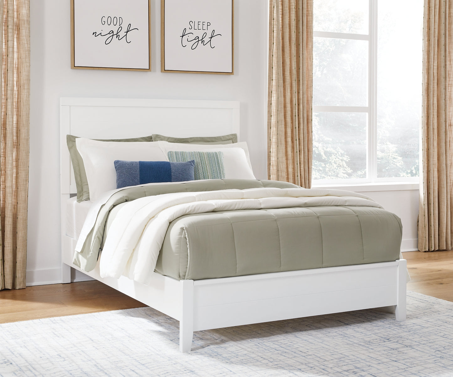 Binterglen Panel Bed With Mirrored Dresser And Nightstand