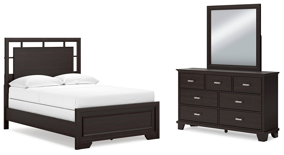 Covetown Panel Bed With Mirrored Dresser