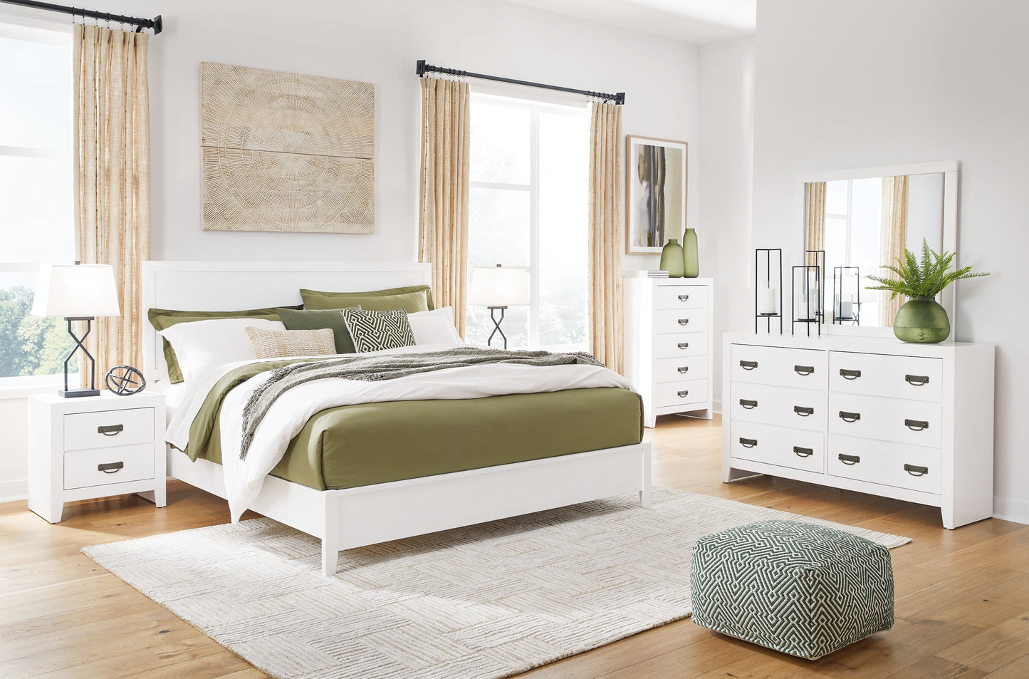Binterglen Panel Bed With Mirrored Dresser, Chest And 2 Nightstands