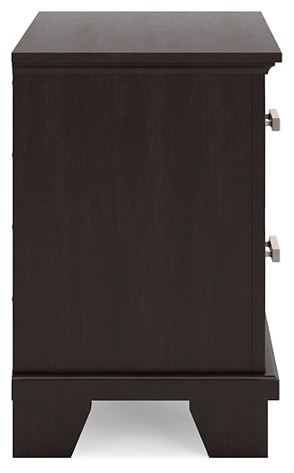 Covetown Panel Bed With Mirrored Dresser And Nightstand