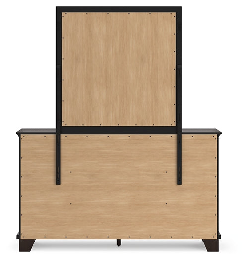 Covetown Panel Bed With Mirrored Dresser