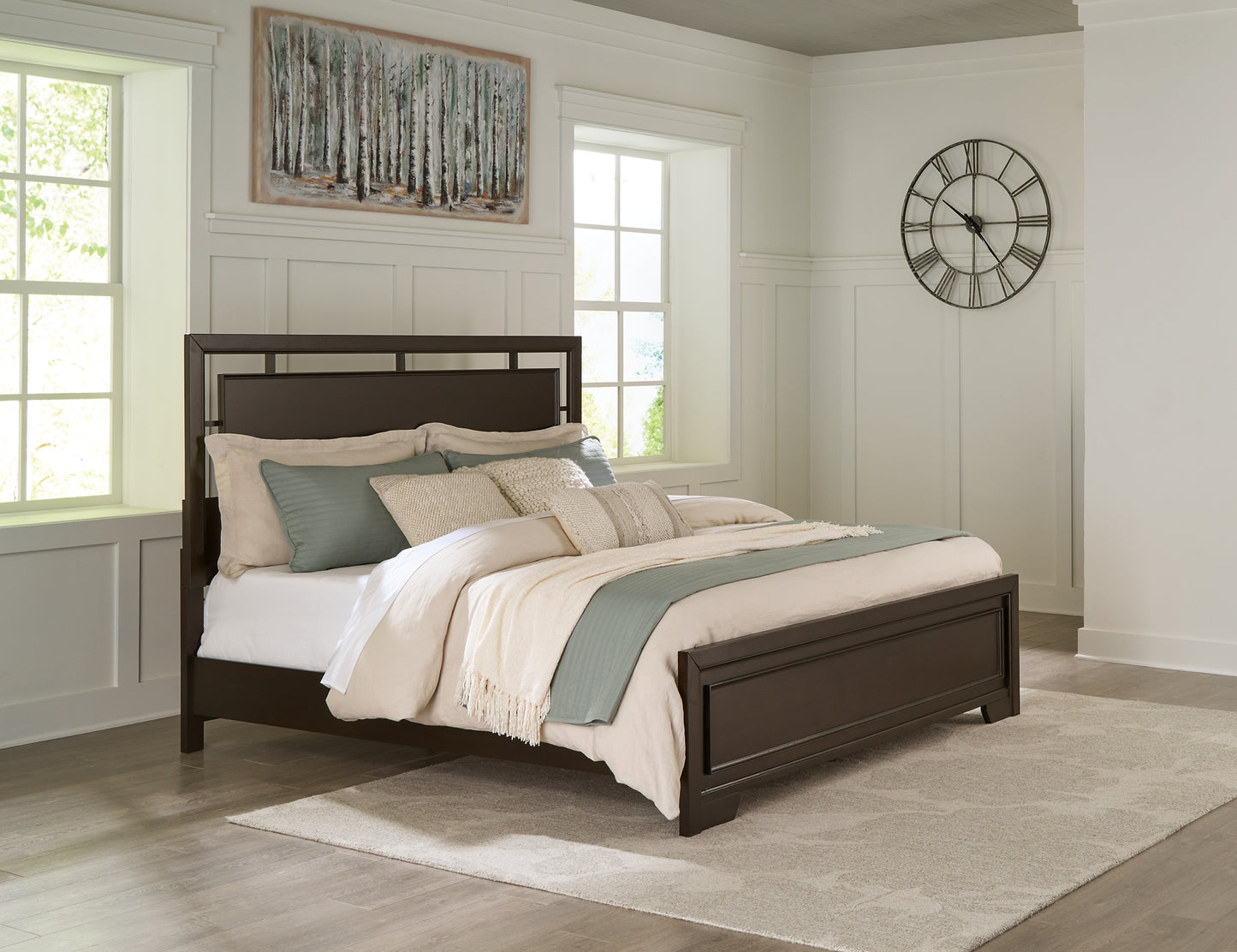Covetown Panel Bed With Mirrored Dresser, Chest And 2 Nightstands