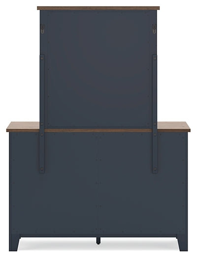 Landocken Panel Bed With Mirrored Dresser And 2 Nightstands