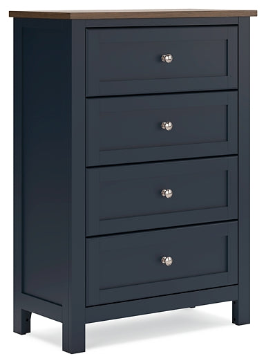 Landocken Panel Bed With Mirrored Dresser, Chest And Nightstand