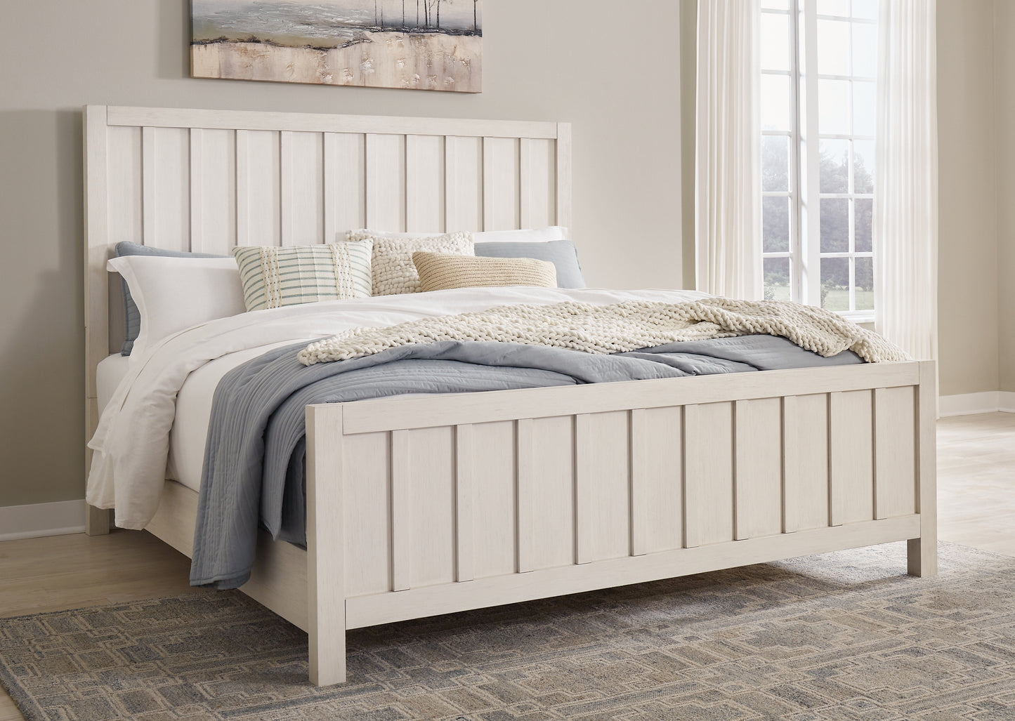 Shaybrock Panel Bed With Mirrored Dresser