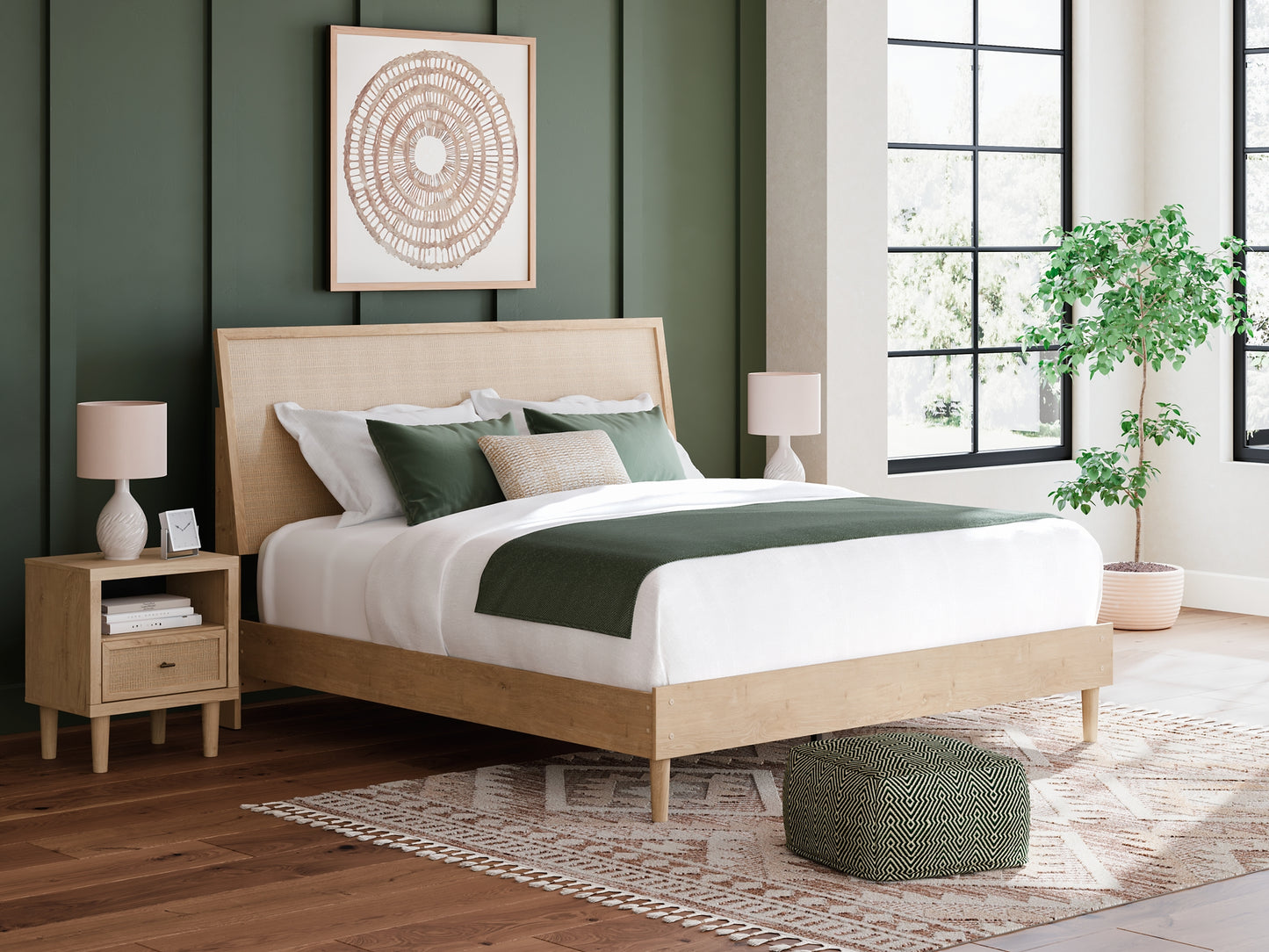 Cielden Panel Bed With Mirrored Dresser