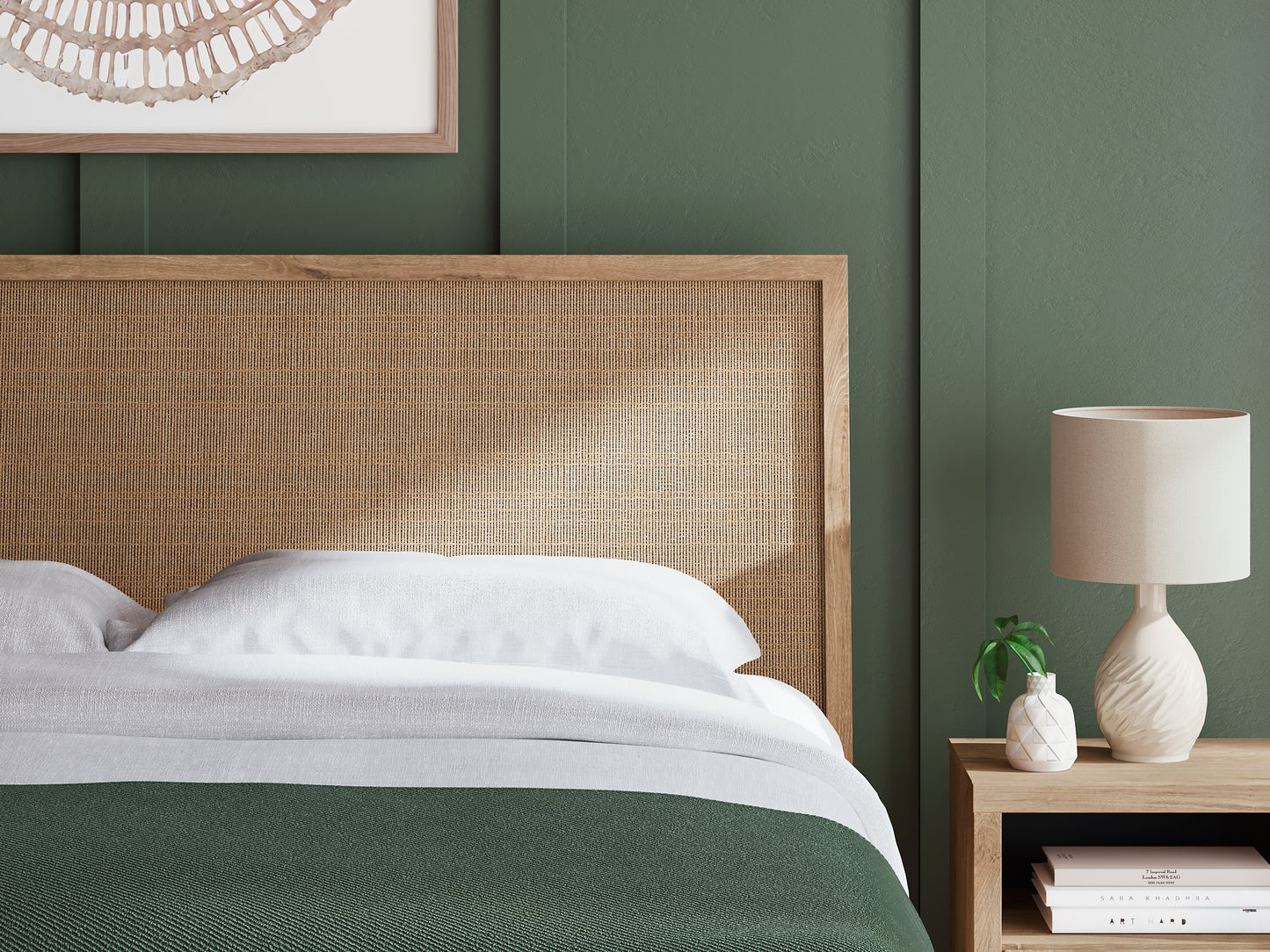 Cielden Panel Bed With Mirrored Dresser