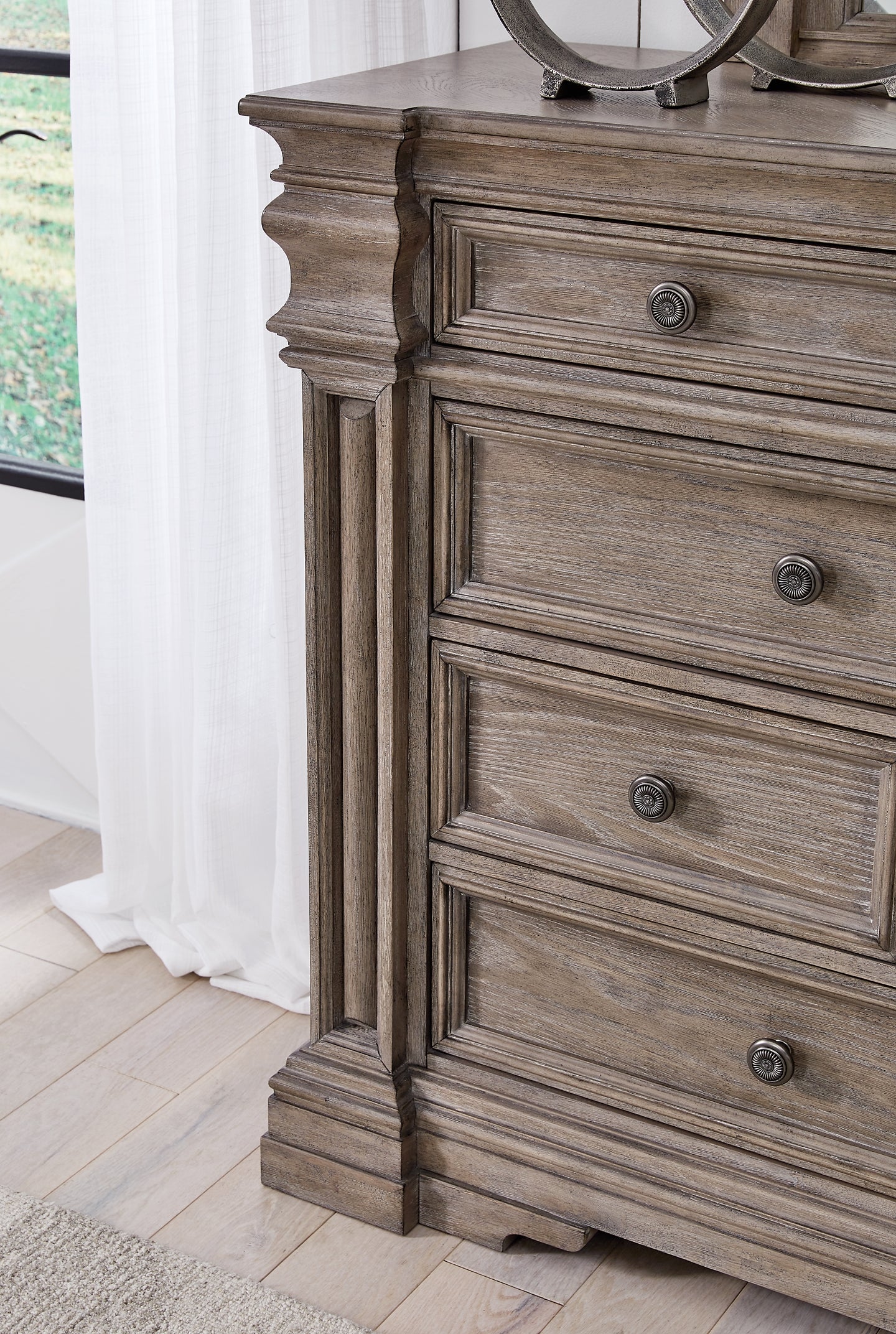 Blairhurst Panel Bed With Mirrored Dresser, Chest And 2 Nightstands