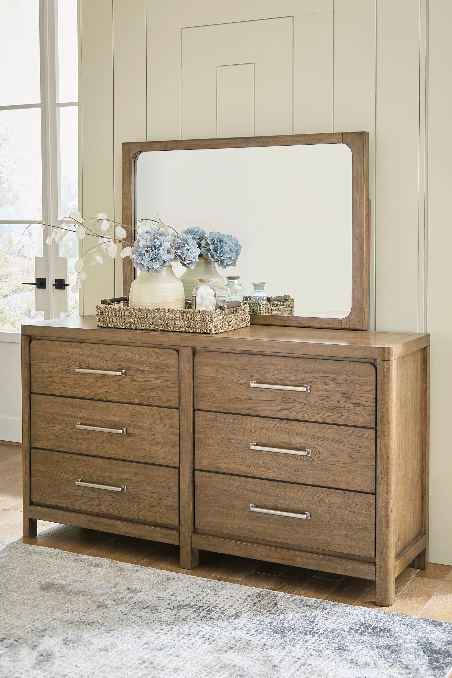 Cabalynn California Panel Bed With Storage With Mirrored Dresser