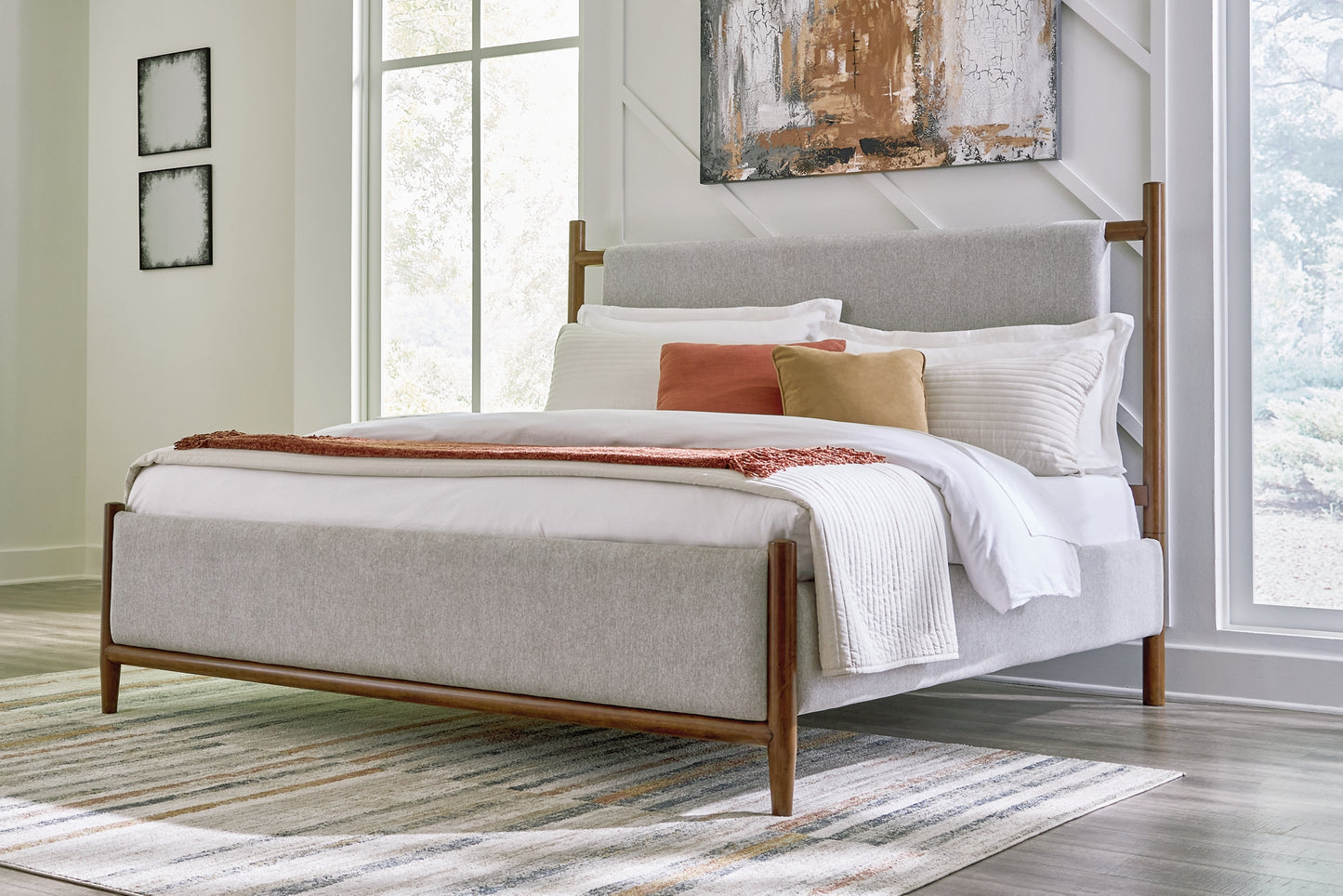 Lyncott Upholstered Bed With Mirrored Dresser And Nightstand