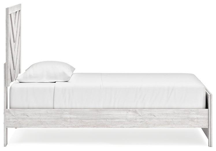 Cayboni Panel Bed With Mirrored Dresser