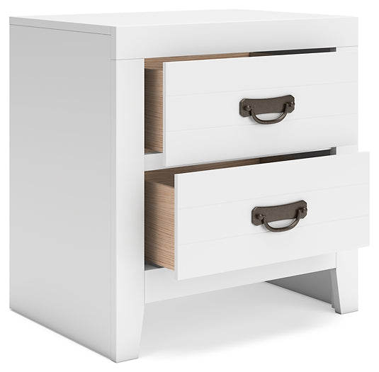 Binterglen Panel Bed With Mirrored Dresser, Chest And Nightstand