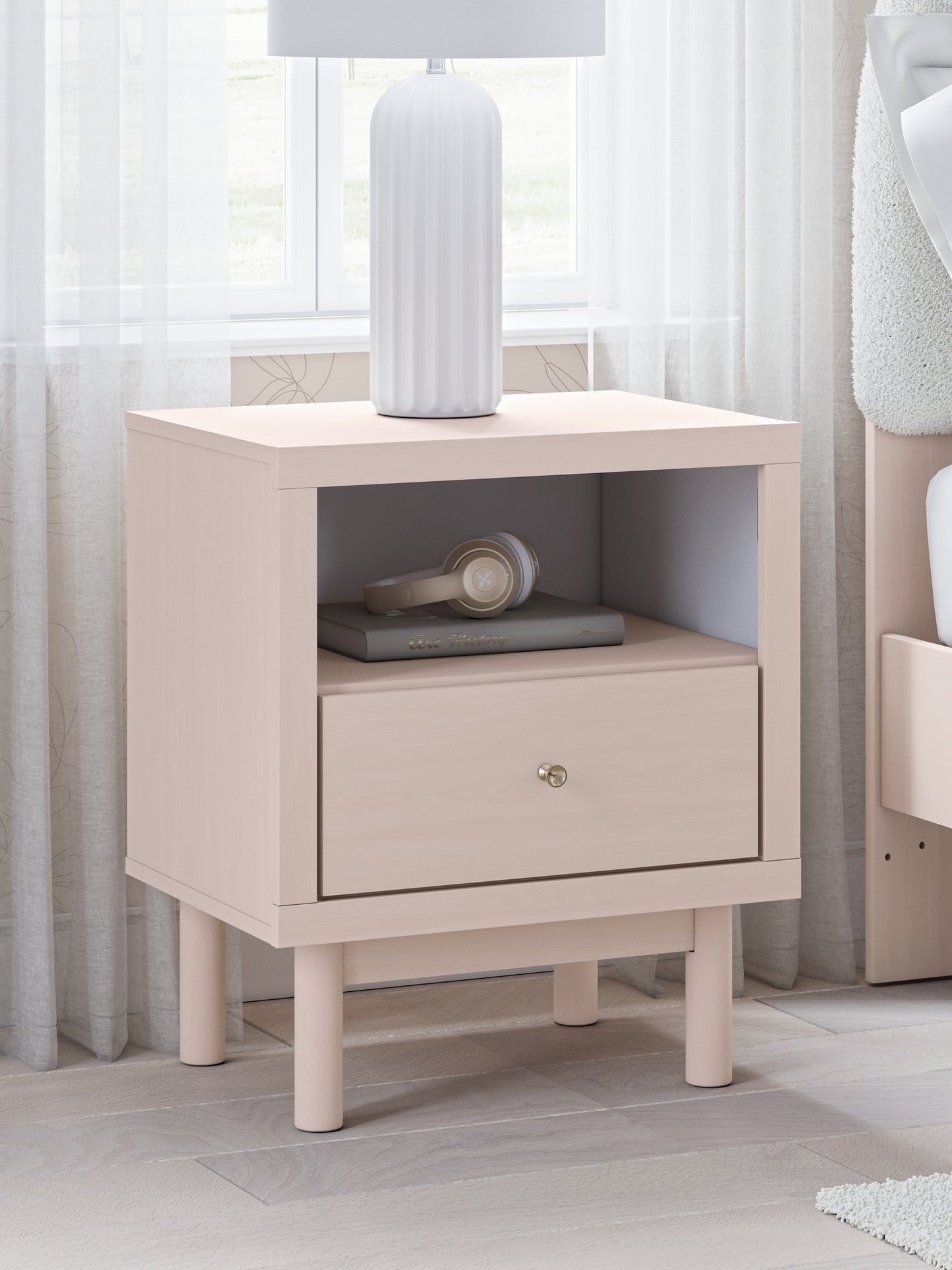 Wistenpine Upholstered Panel Bed With Mirrored Dresser, Chest And 2 Nightstands