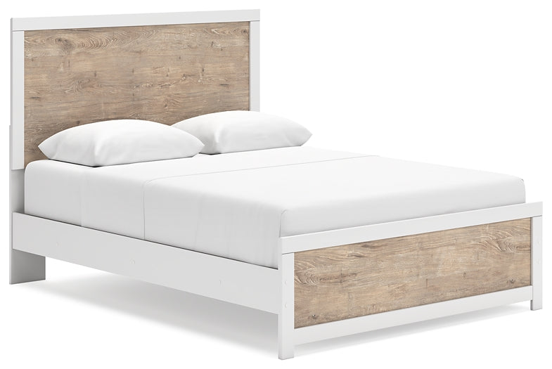 Charbitt Panel Bed With Mirrored Dresser And 2 Nightstands