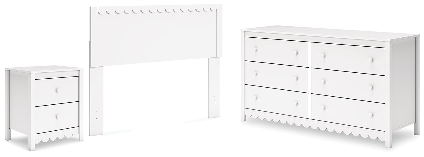 Hallityn Panel Headboard With Dresser And Nightstand