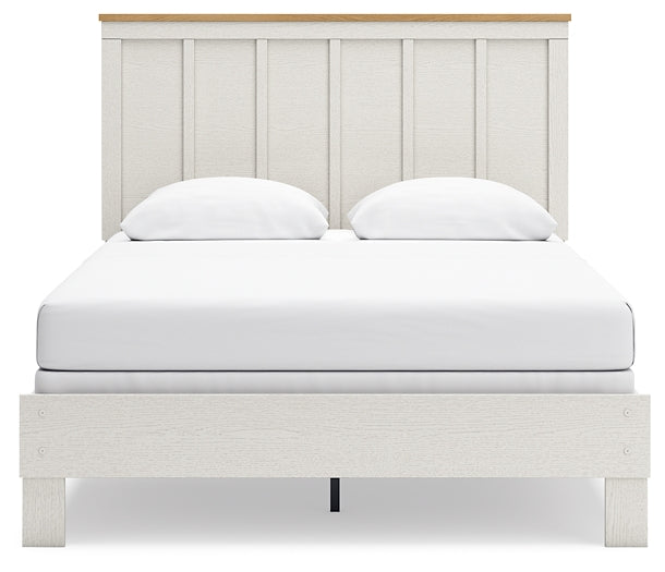 Linnocreek Panel Bed With Mirrored Dresser