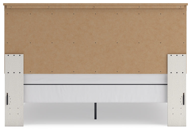 Linnocreek Panel Bed With Mirrored Dresser