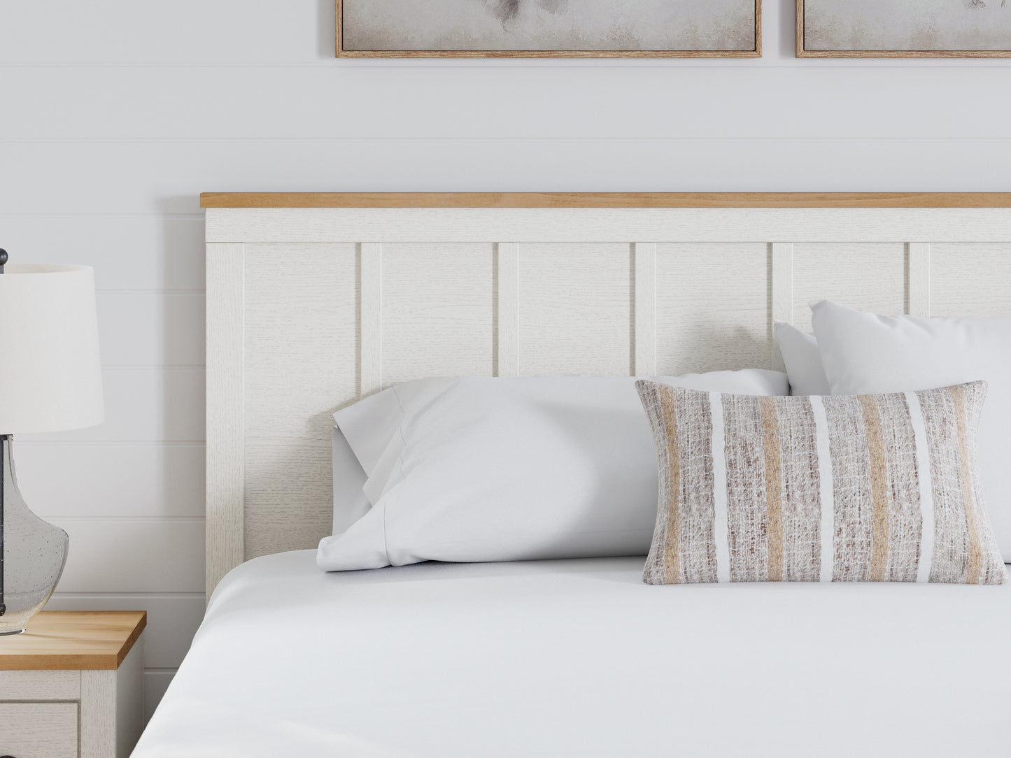 Linnocreek Panel Bed With Mirrored Dresser