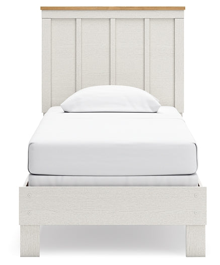 Linnocreek Panel Bed With Mirrored Dresser