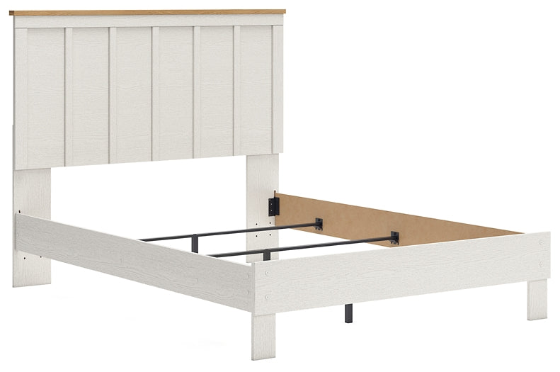 Linnocreek Panel Bed With Mirrored Dresser, Chest And Nightstand