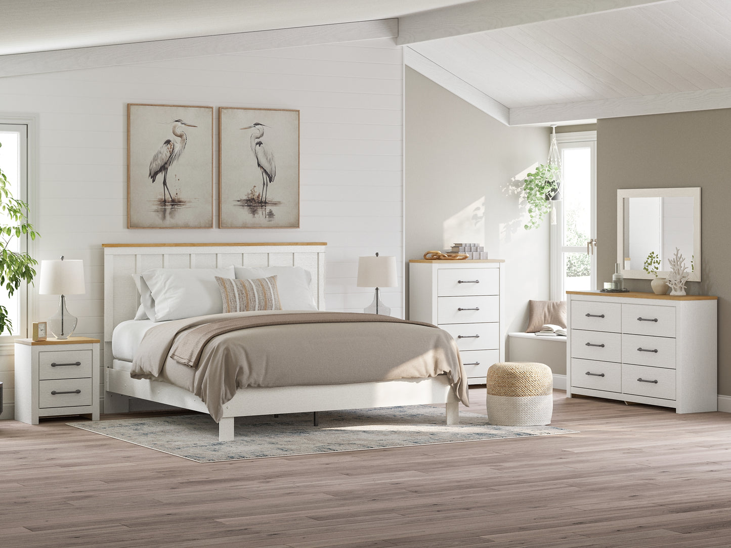 Linnocreek Panel Bed With Mirrored Dresser And 2 Nightstands
