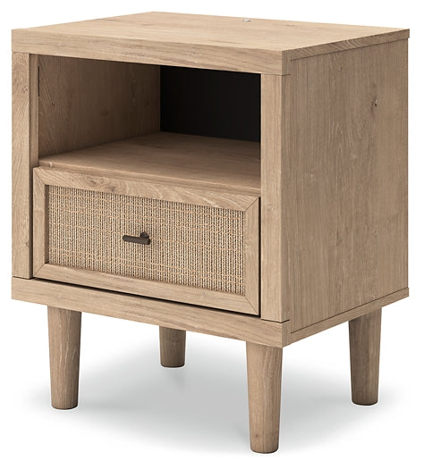 Cielden Panel Headboard With Mirrored Dresser And 2 Nightstands