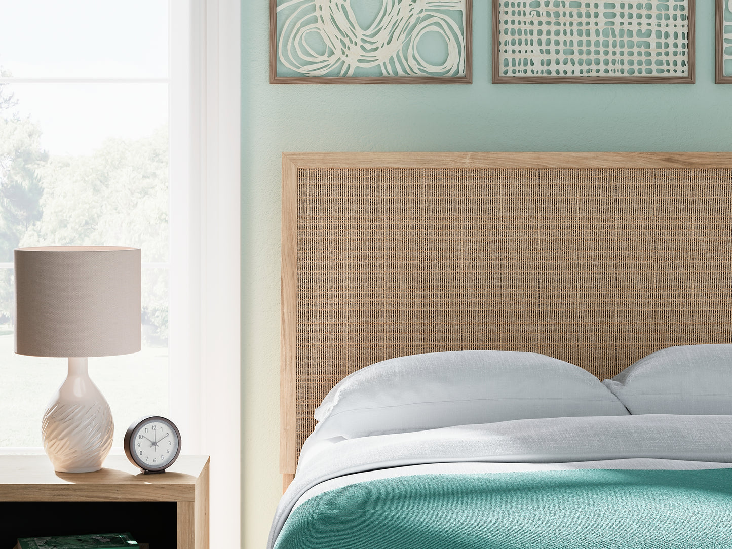 Cielden Panel Bed With Mirrored Dresser And Chest
