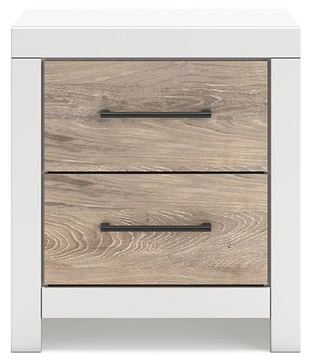 Charbitt Panel Bed With Mirrored Dresser And 2 Nightstands