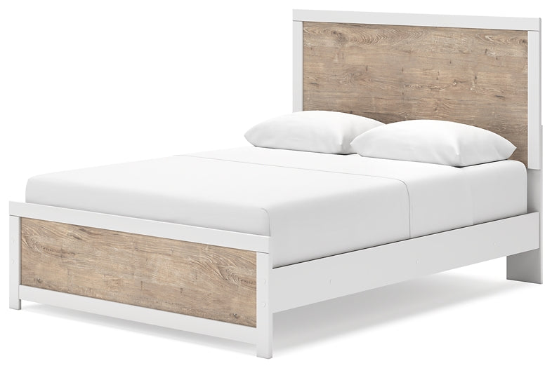 Charbitt Panel Bed With Mirrored Dresser And 2 Nightstands