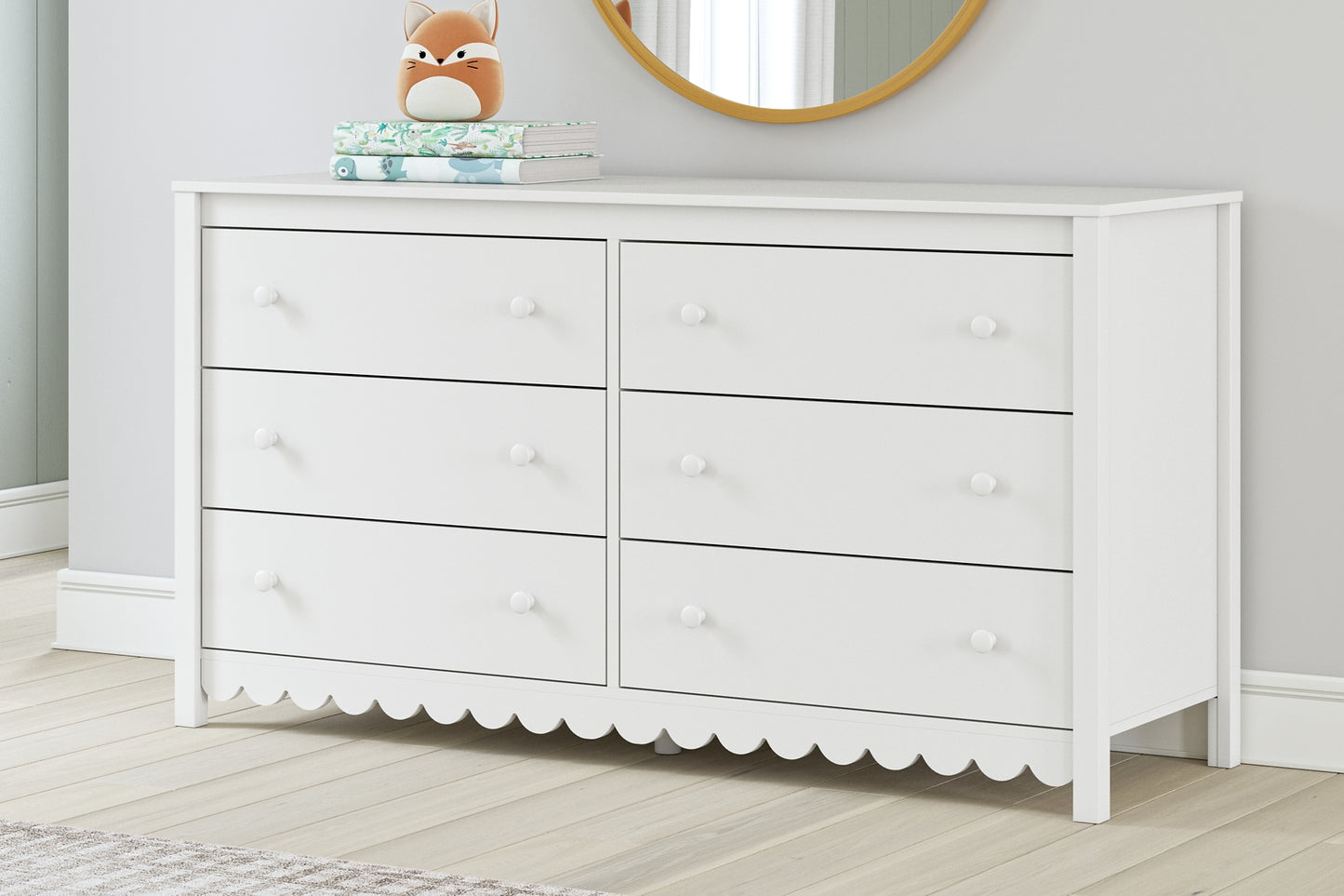Hallityn Panel Headboard With Dresser And Nightstand