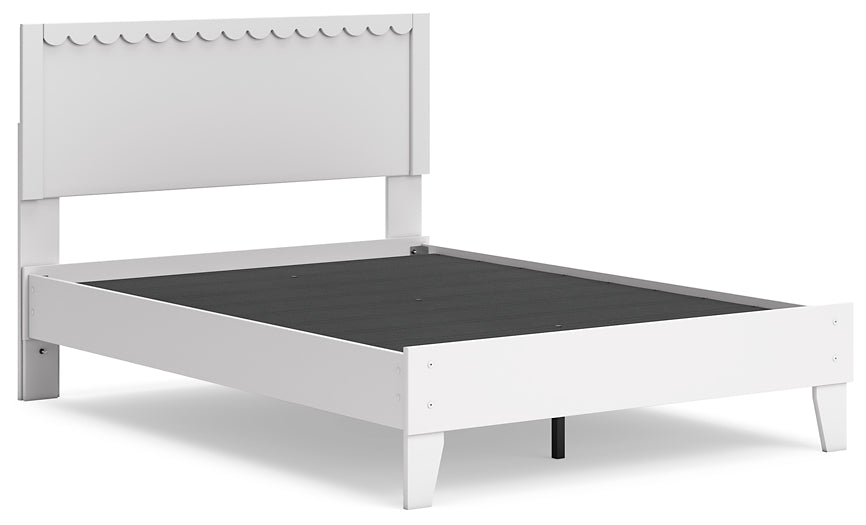 Hallityn Panel Headboard With Dresser And Nightstand