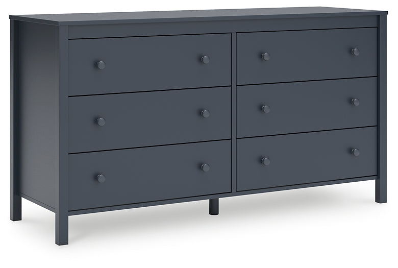 Simmenfort Platform Bed With Dresser, Chest And Nightstand
