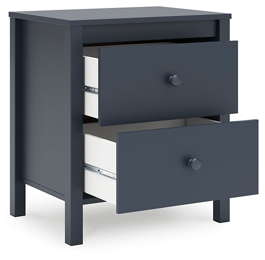 Simmenfort Platform Bed With Dresser, Chest And Nightstand