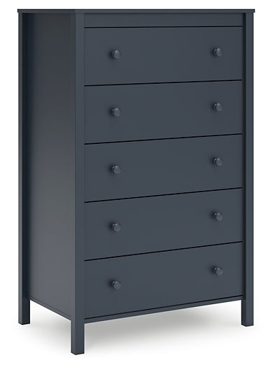 Simmenfort Platform Bed With Dresser, Chest And Nightstand