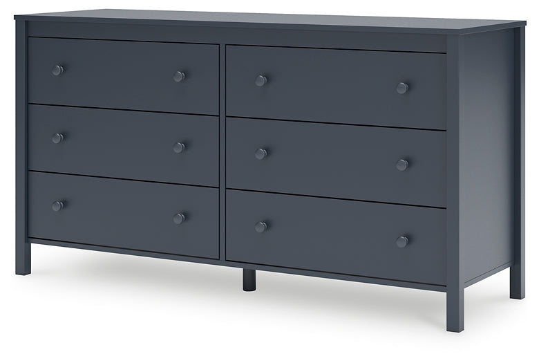 Simmenfort Panel Headboard With Dresser, Chest And Nightstand