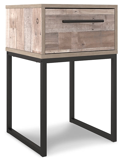 Neilsville Platform Bed With Dresser, Chest And Nightstand