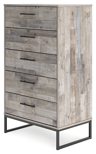 Neilsville Platform Bed With Dresser, Chest And Nightstand