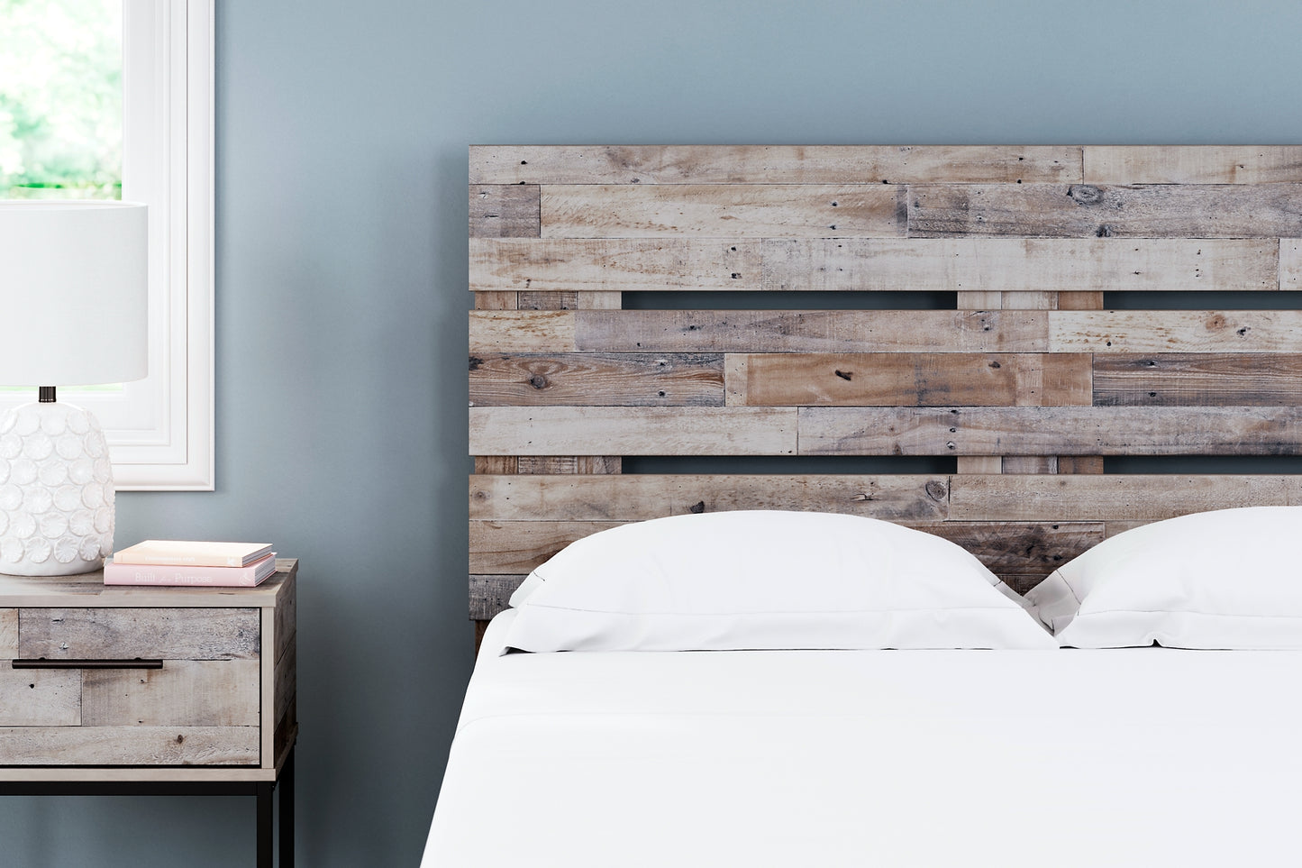 Neilsville Platform Bed With Dresser, Chest And Nightstand