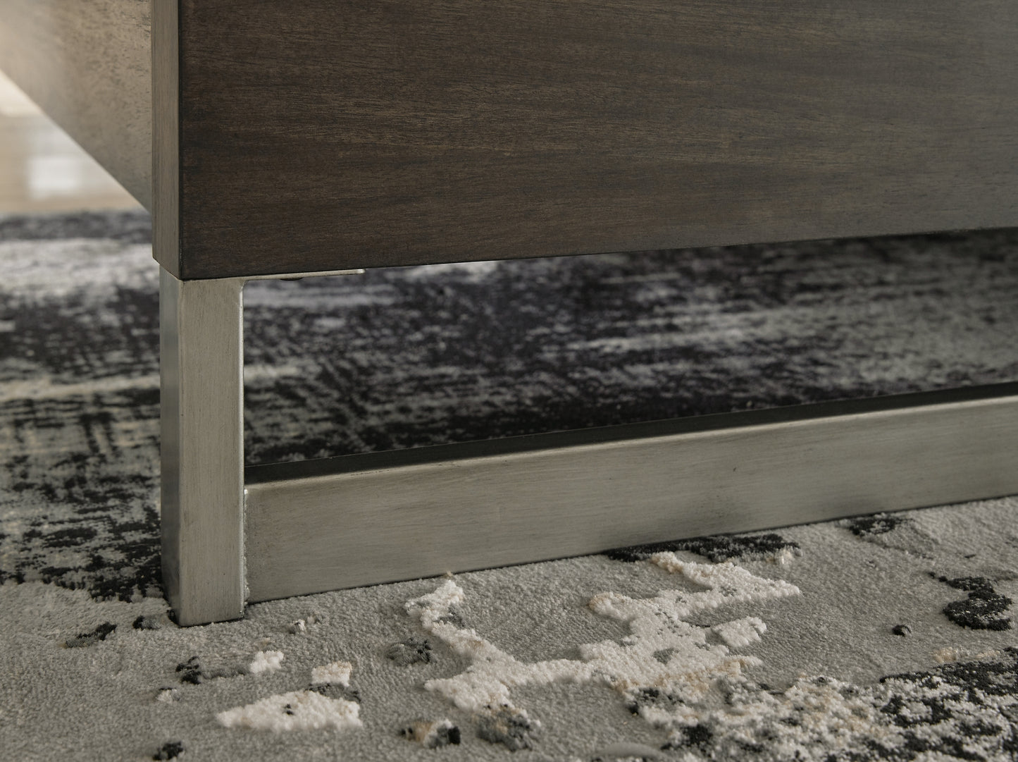 Arkenton Panel Bed With Mirrored Dresser And 2 Nightstands