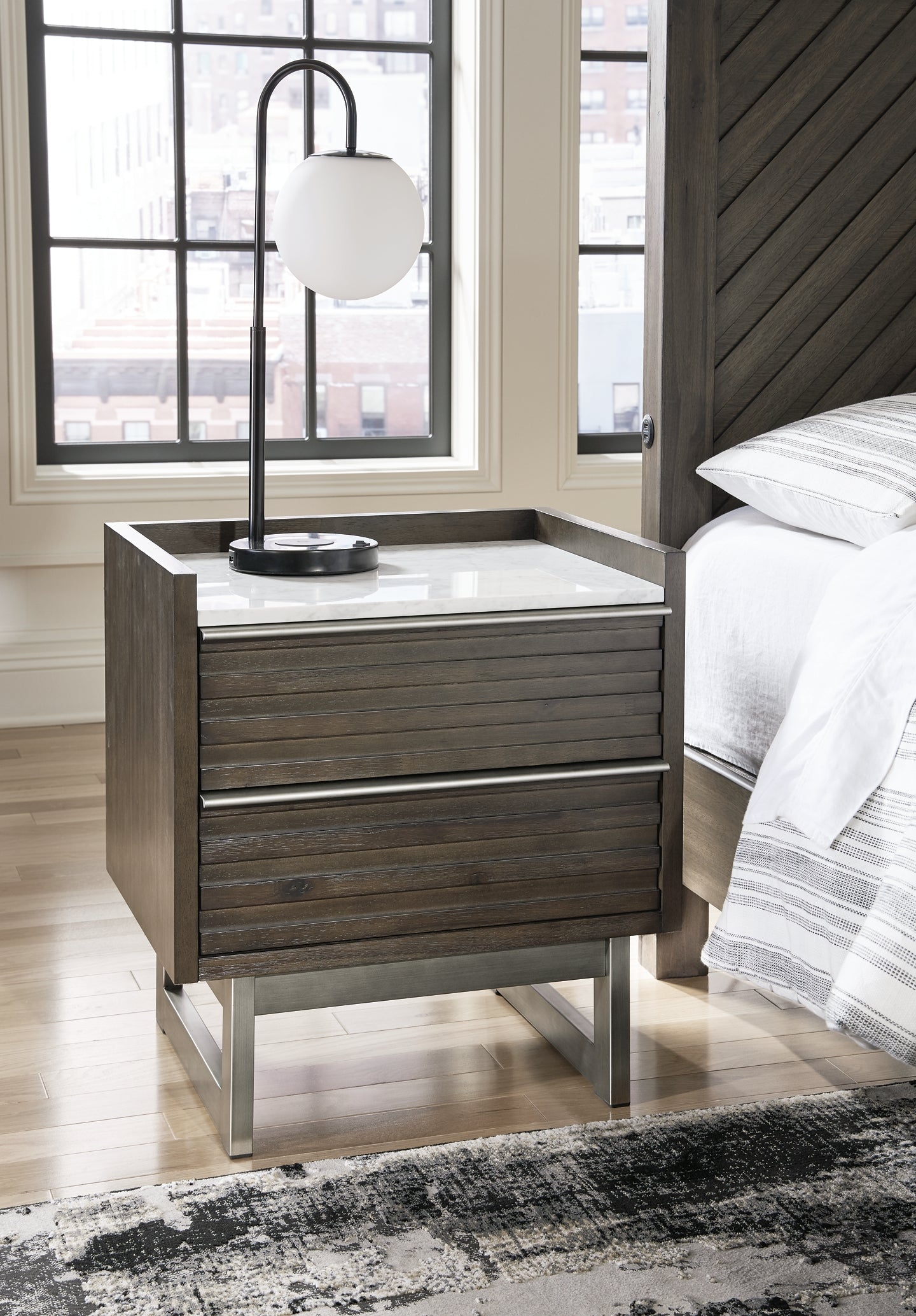 Arkenton Panel Bed With Mirrored Dresser And 2 Nightstands